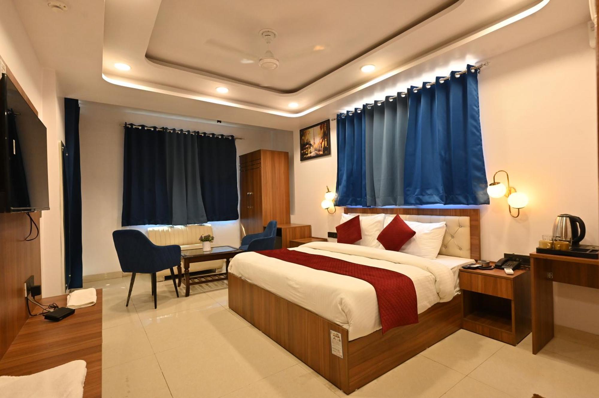 Hotel Down Town Paschim Vihar 德里 外观 照片