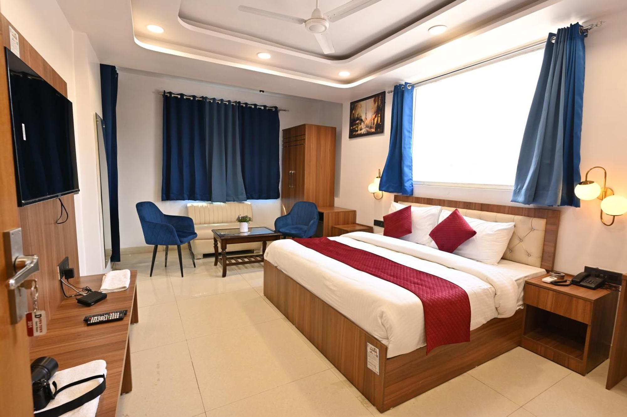 Hotel Down Town Paschim Vihar 德里 外观 照片